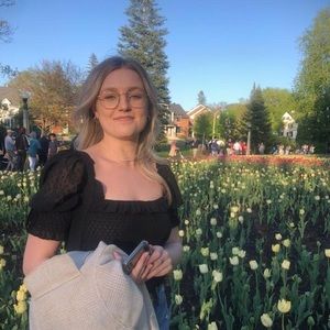 Meet your Posher, Faythe